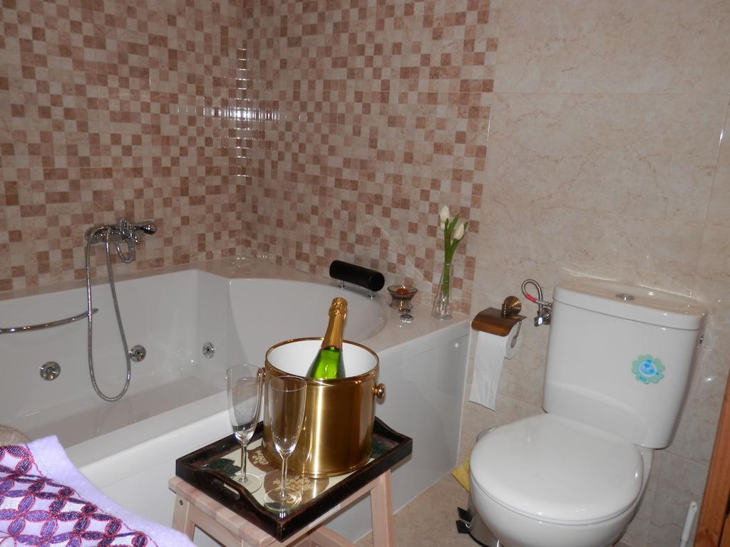 Casa Rural El Dolmen Bernuy-Salinero Номер фото